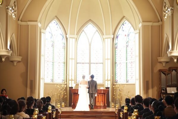 チャペル　後ろ姿