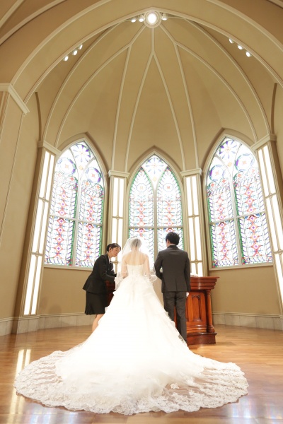 チャペル　ルーチェ　ウエディングドレス　タキシード