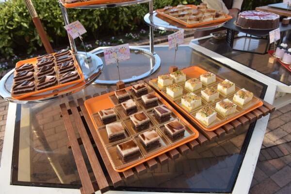 デザートビュッフェ