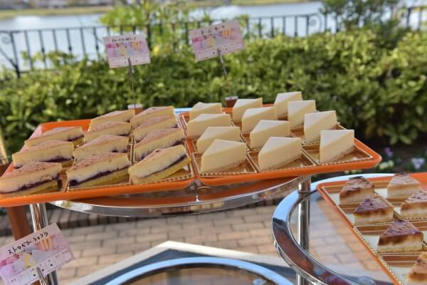 デザートビュッフェ