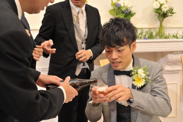 披露宴　ビール　ピアザララルーチェ