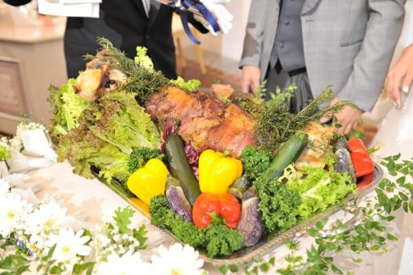 ミートカット　入刀　ピアザララルーチェ